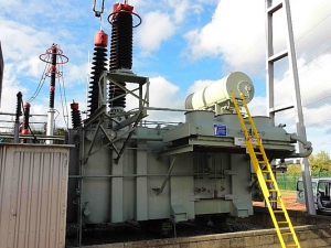 Life-time-extension 400kV transformator met klokkuip