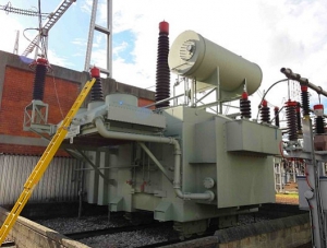 Life-time-extension 400kV transformator met klokkuip